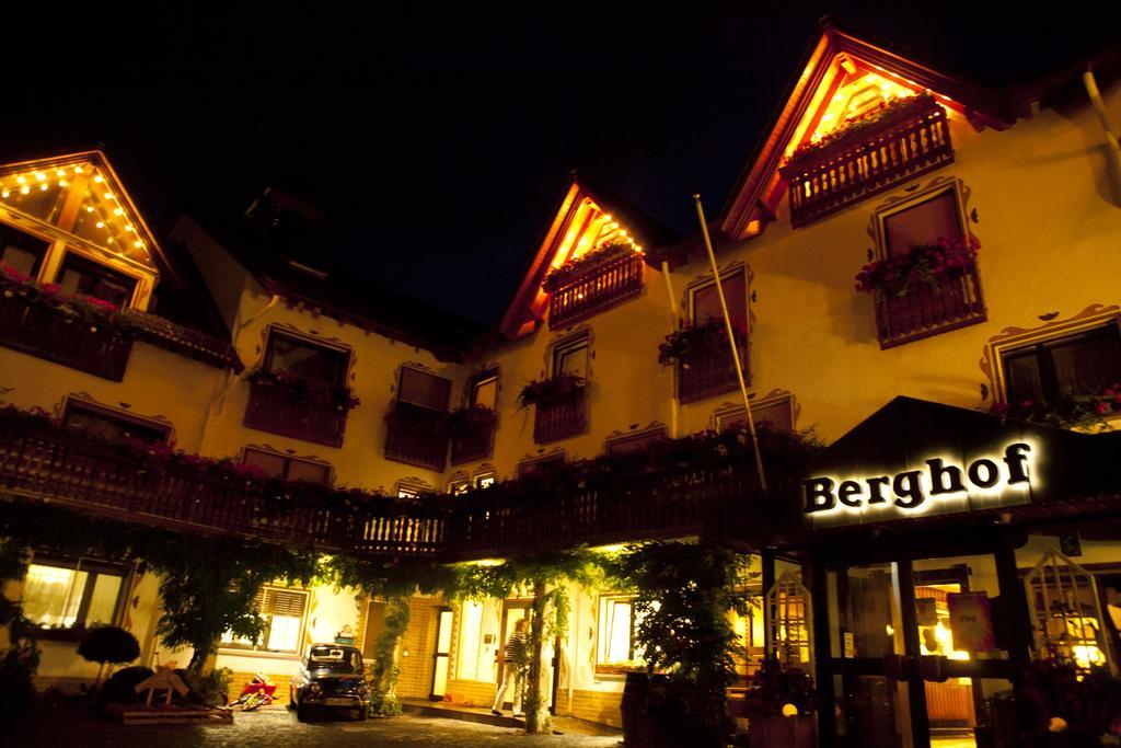 贝格霍夫酒店 - 餐厅 Berghausen  外观 照片